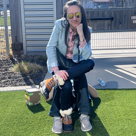 Meet your Posher, Crystal - Picture 9 of 13